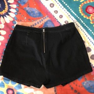 L American Threads black skort